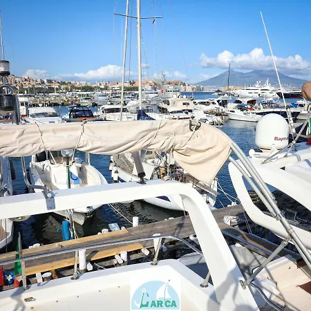 Boat And Breakfast Monica Tekne