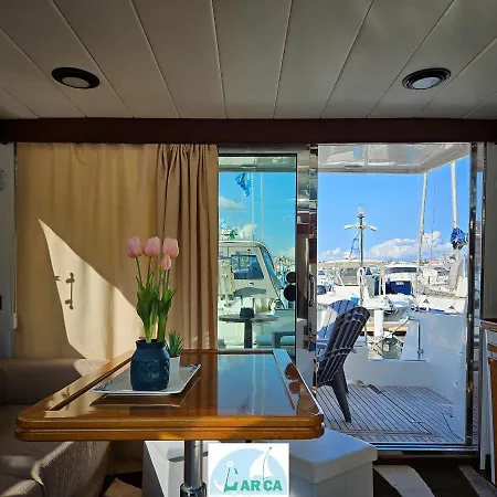 Boat And Breakfast Monica Naples