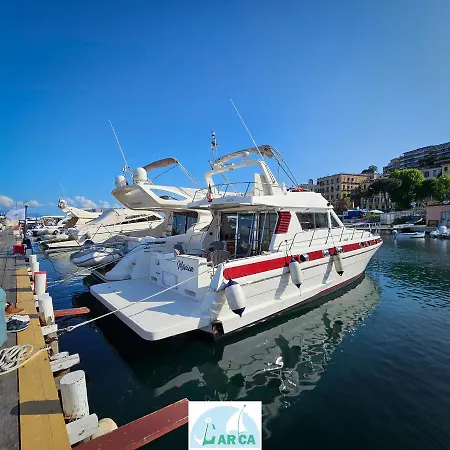 Boat And Breakfast Monica Botel Naples