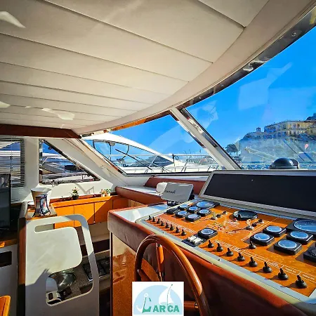 Boat And Breakfast Monica Naples