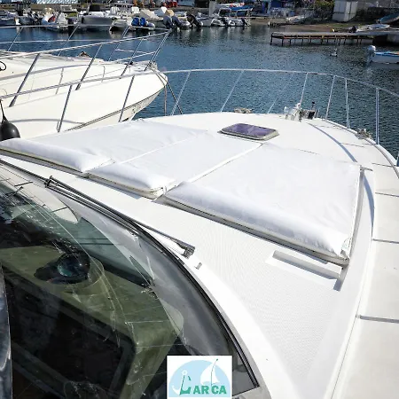 Boat And Breakfast Monica Naples