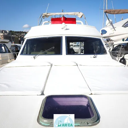 Bateau-hôtel Boat And Breakfast Monica *